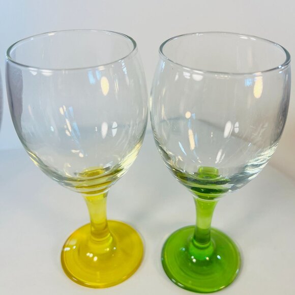 Set Of 2 Clear 8oz Glasses Stemware Goblet Yellow Green Stems Barware Wine decor - Picture 2 of 4